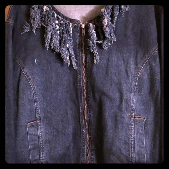 Unique fringed collar denim jacket - Picture 1 of 5